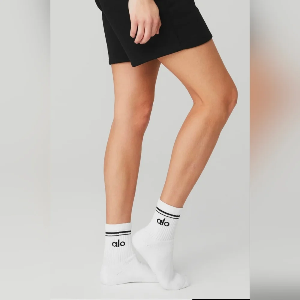 Alo Yoga Unisex Half-Crew Sock Athletic Core: White/Black Medium $34